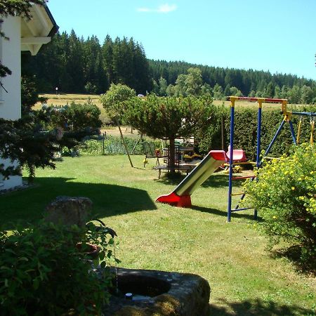 Appartement Schoenes Doppelzimmer Mit Separater Kueche Im Noerdlichen Nationalpark Schwarzwald à Forbach Extérieur photo