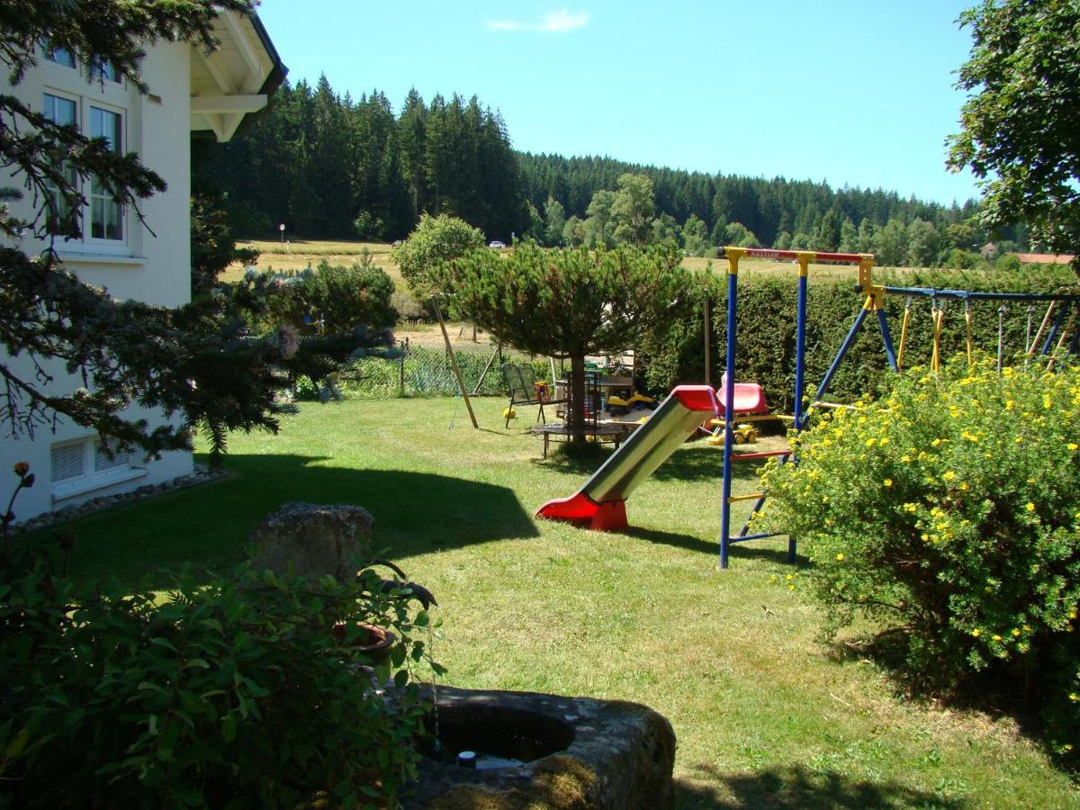 Appartement Schoenes Doppelzimmer Mit Separater Kueche Im Noerdlichen Nationalpark Schwarzwald à Forbach Extérieur photo